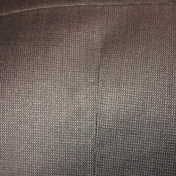 Burberry 3 button suit - Picture 7 of 8